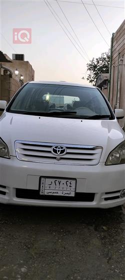 Toyota Ipsum